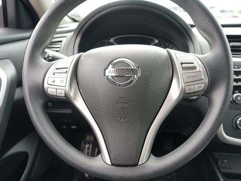 Used 2017 Nissan Altima 2.5 S w/ Power Driver Seat Package FWD image 23