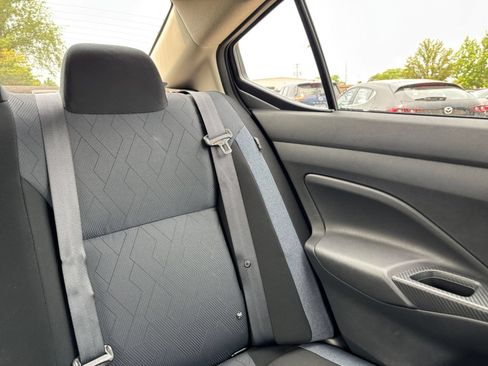 Used 2025 Nissan Versa SV FWD image 35