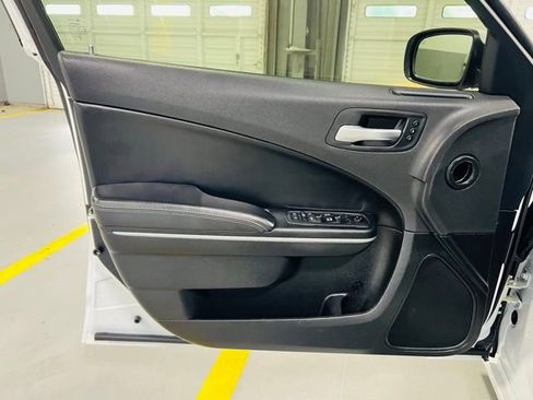 Used 2020 Dodge Charger SXT w/ Leather Interior Group RWD image 21