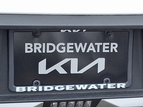 New 2025 Kia K4 LXS image 8