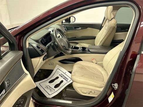 Used 2017 Lincoln MKX Reserve image 9