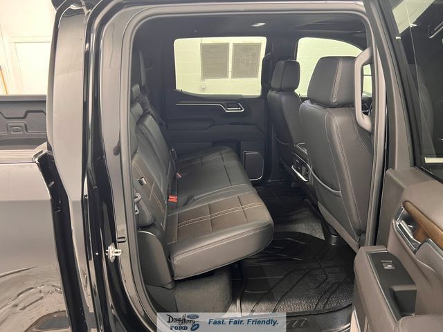 Used 2026 Chevrolet Silverado 1500 High Country w/ High Country Premium Package AWD/4WD image 34