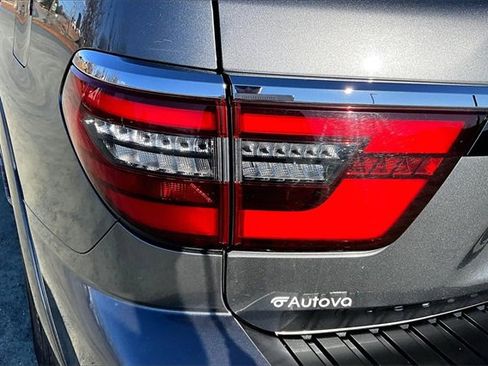 Used 2023 Nissan Armada SL w/ Captain's Chairs Package image 32