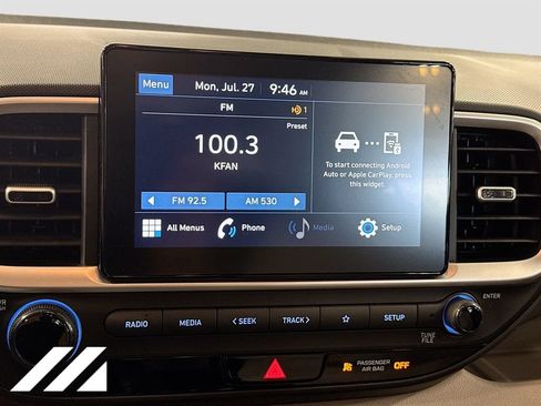 Used 2022 Hyundai Venue SEL FWD image 16