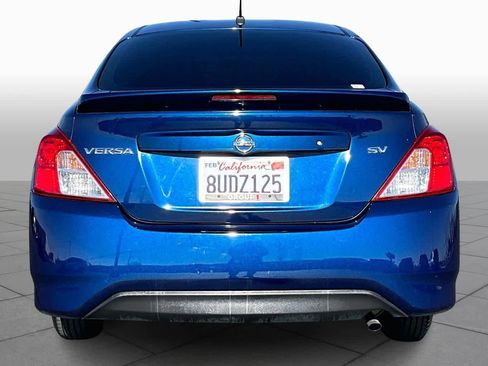 Used 2018 Nissan Versa SV image 5