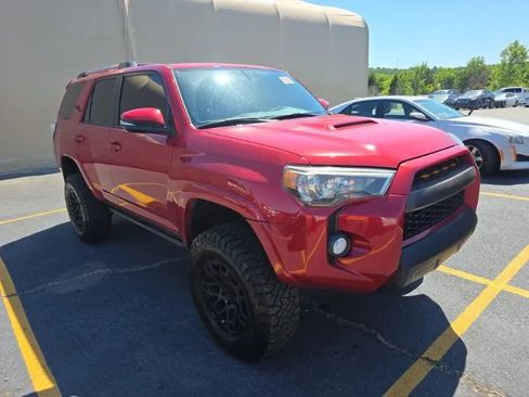Used 2018 Toyota 4Runner TRD Off-Road Premium AWD/4WD image 5