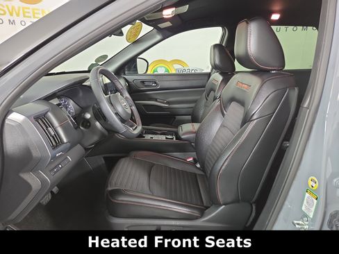 Used 2024 Nissan Pathfinder Rock Creek image 11