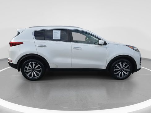 Used 2017 Kia Sportage EX image 4