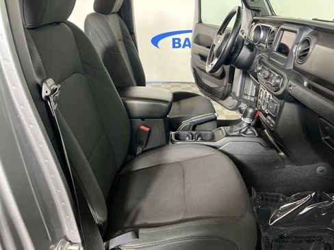 Used 2020 Jeep Gladiator Sport w/ Quick Order Package 24S AWD/4WD image 25