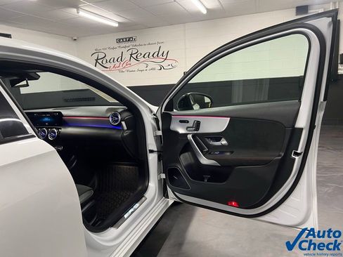 Used 2021 Mercedes-Benz A 35 AMG 4MATIC image 36