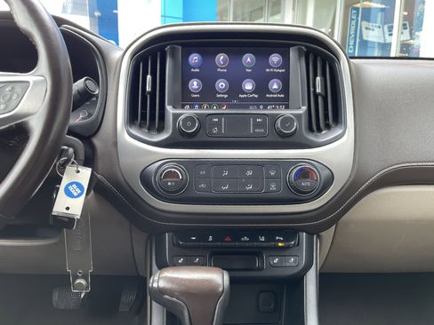 Used 2020 GMC Canyon SLT w/ Driver Alert Package image 27