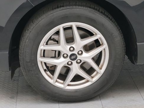 Used 2023 Ford Edge SEL image 31