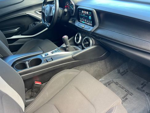 Used 2016 Chevrolet Camaro SS image 14