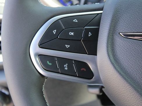 New 2026 Chrysler Pacifica Select image 29