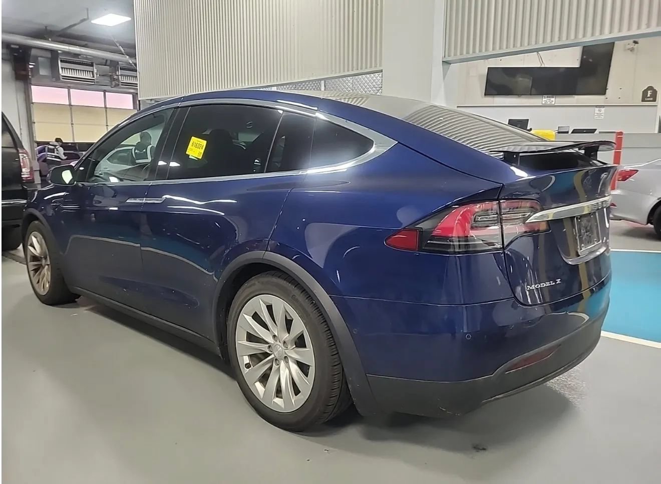 Used 2019 Tesla Model X 100D AWD/4WD image 2