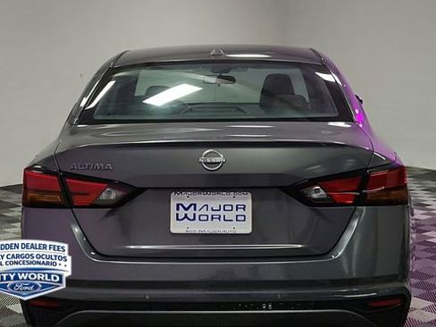 Used 2025 Nissan Altima 2.5 S FWD image 6