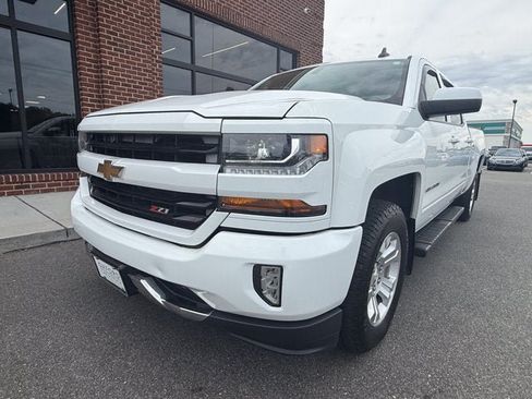 Used 2017 Chevrolet Silverado 1500 LT w/ All Star Edition AWD/4WD image 10