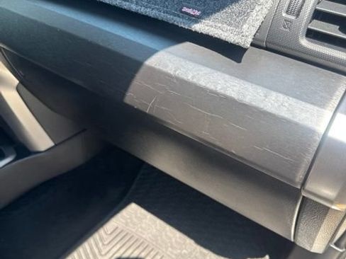 Used 2018 Toyota 4Runner SR5 AWD/4WD image 14