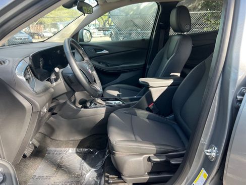 Used 2025 Buick Encore GX Preferred image 21