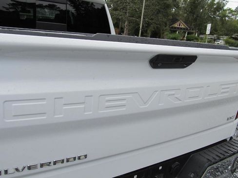 Used 2022 Chevrolet Silverado 1500 LTZ w/ LTZ Convenience Package II image 12