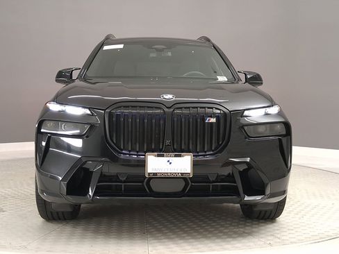 Certified 2024 BMW X7 M60i w/ Executive Package image 4