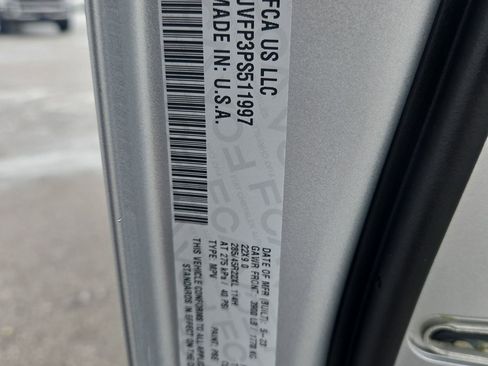 Certified 2023 Jeep Grand Wagoneer Series II image 31