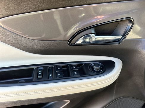 Used 2022 Buick Encore Preferred w/ Safety Package image 13