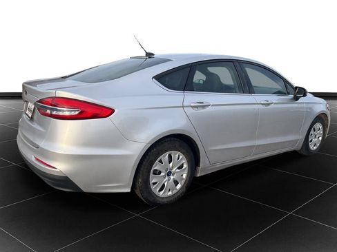 Used 2019 Ford Fusion S image 5
