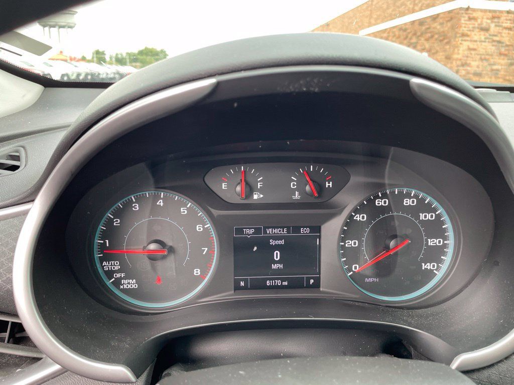 Used 2025 Chevrolet Malibu LT FWD image 23