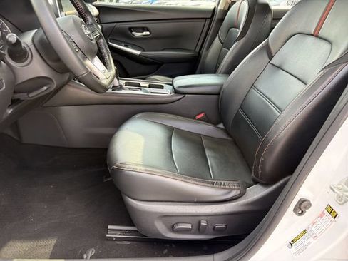 Used 2024 Nissan Sentra SR w/ SR Premium Package FWD image 27