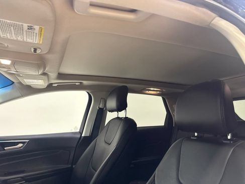 Used 2017 Ford Edge Titanium w/ Technology Package AWD/4WD image 28