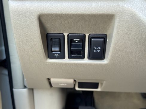 Used 2004 INFINITI G35 Coupe w/ Premium Pkg image 18