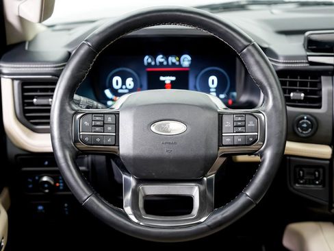 Used 2022 Ford Expedition Max Platinum image 12