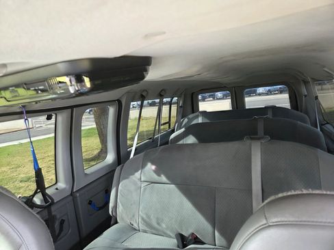 Used 2008 Ford E-350 and Econoline 350 XL image 15