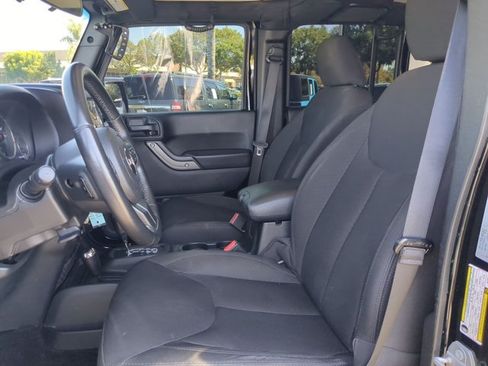 Used 2016 Jeep Wrangler Unlimited Sport w/ Connectivity Group AWD/4WD image 12