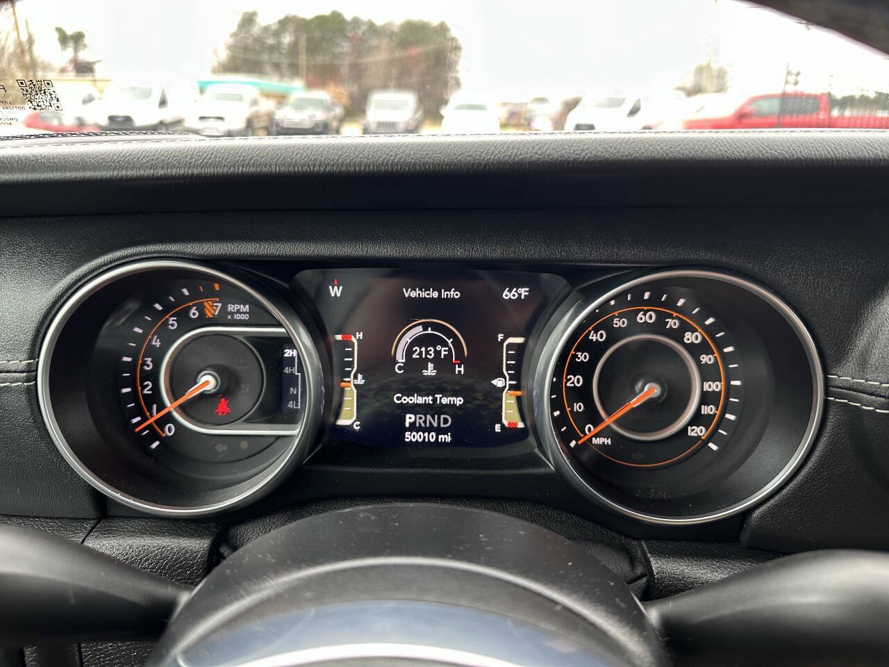 Used 2020 Jeep Gladiator Overland w/ Cold Weather Group AWD/4WD image 9
