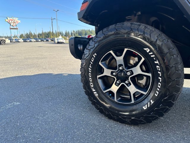 Used 2018 Jeep Wrangler Unlimited Rubicon w/ Uconnect 4C Nav & Sound Group AWD/4WD image 27