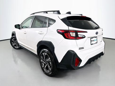 Used 2026 Subaru Crosstrek 2.5i Premium AWD/4WD image 5