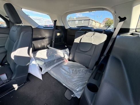 New 2026 Ford Explorer Active image 23