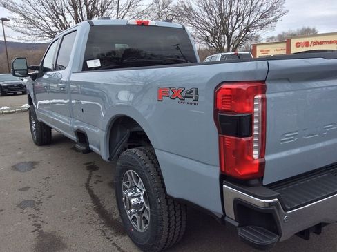 New 2026 Ford F350 Lariat w/ FX4 Off-Road Package image 11