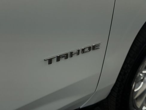 Used 2023 Chevrolet Tahoe Premier AWD/4WD image 23