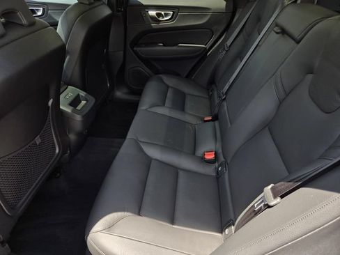 Used 2024 Volvo XC60 B5 Plus AWD/4WD image 13