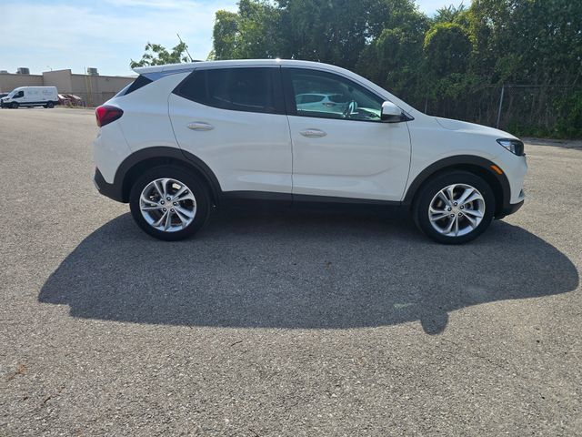 Used 2023 Buick Encore GX Preferred FWD image 3