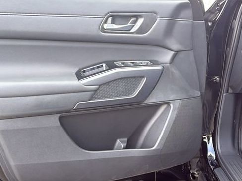 New 2026 Nissan Pathfinder SL AWD/4WD image 23