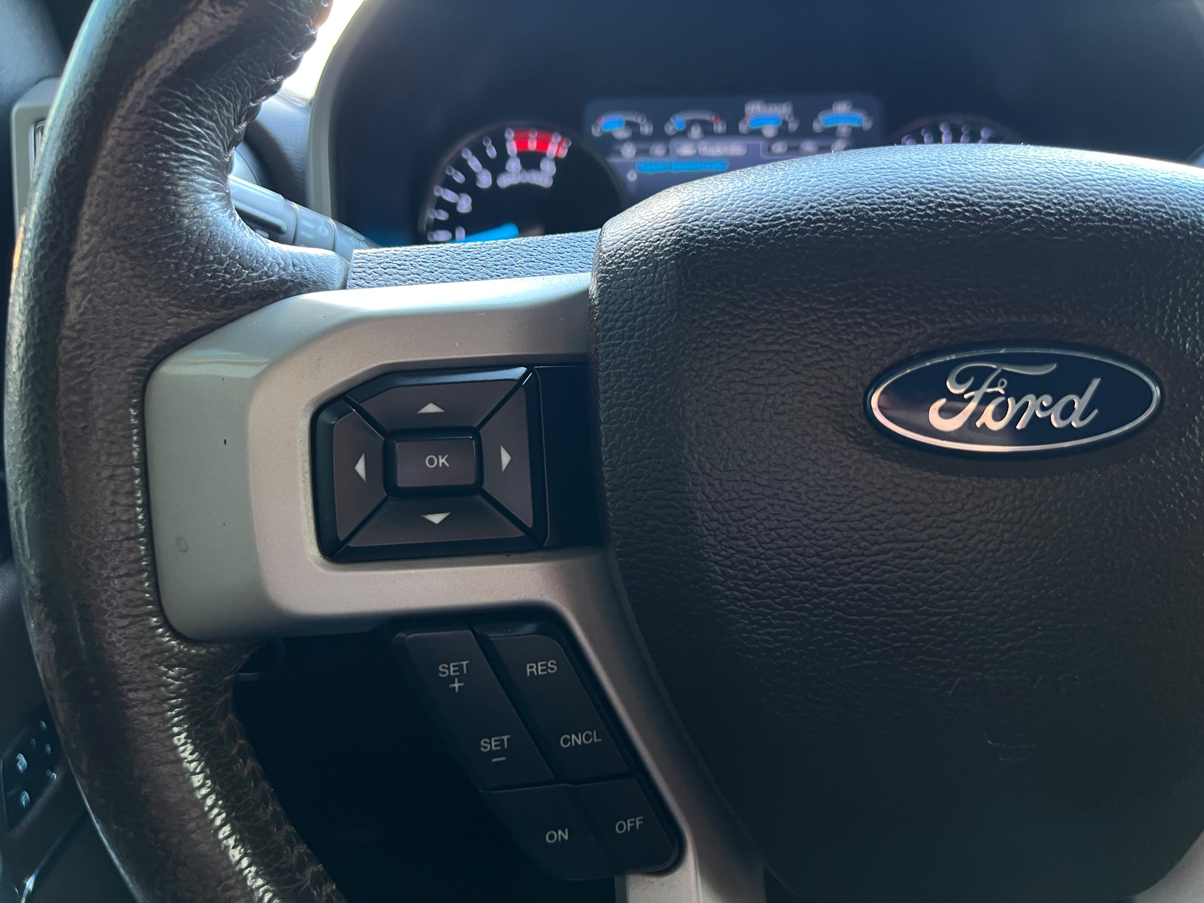 Used 2019 Ford F250 King Ranch w/ King Ranch Ultimate Package AWD/4WD image 17