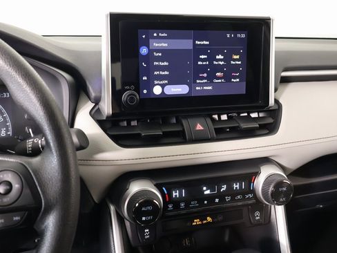 Used 2024 Toyota RAV4 XLE image 5