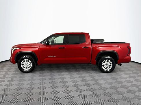 Used 2022 Toyota Tundra SR5 AWD/4WD image 4