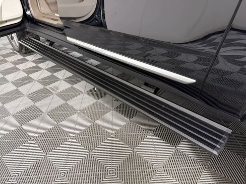 New 2026 GMC Yukon XL Denali w/ Denali Reserve Package image 7