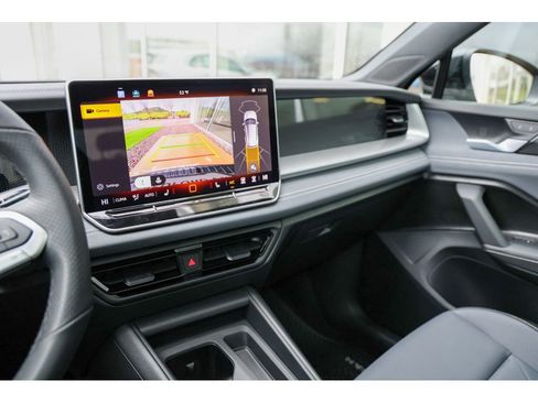 New 2026 Volkswagen Tiguan SE R-Line image 10