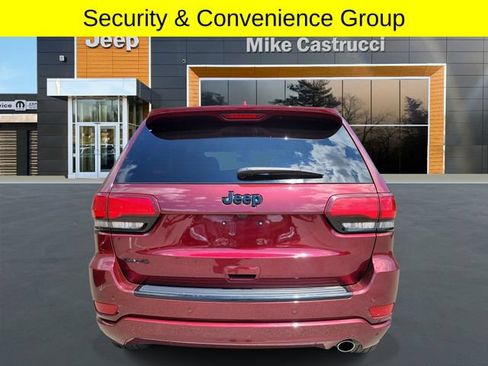 Used 2018 Jeep Grand Cherokee Altitude AWD/4WD image 5